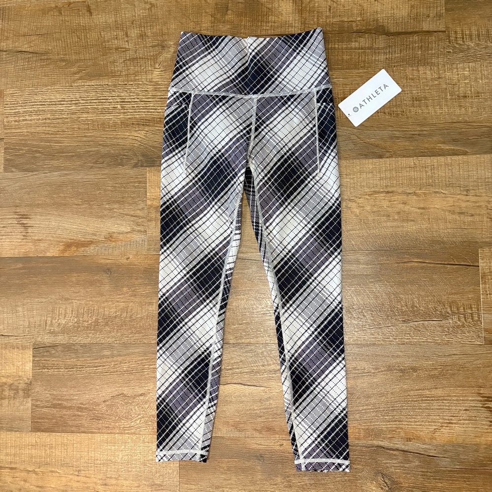 NWT ATHLETA Salutation Stash Tight